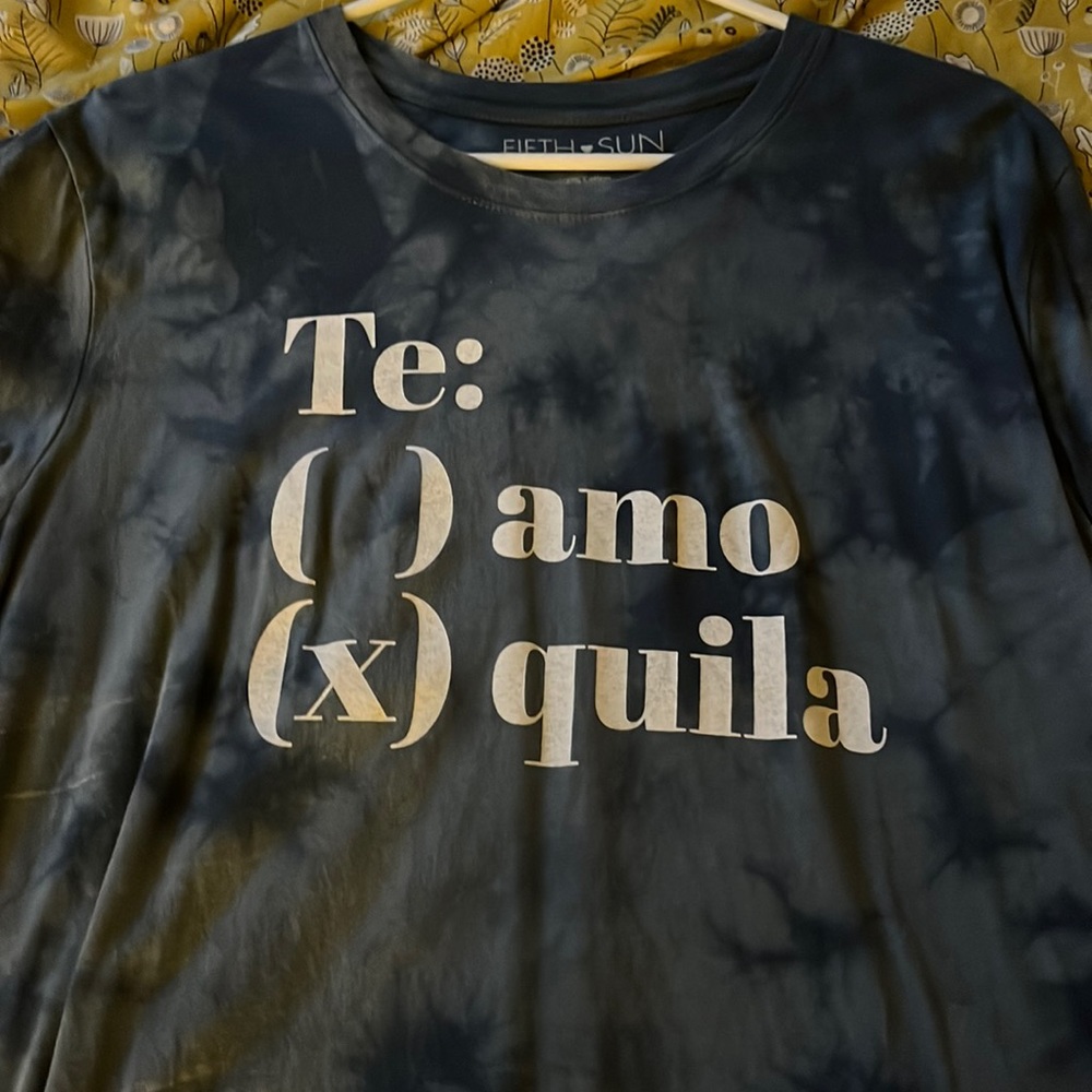 Te amo/ quila tie dye shirt